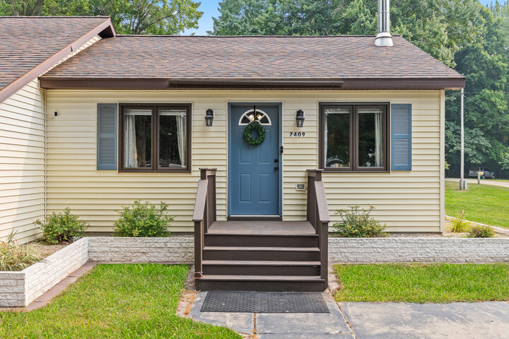 Property Photo:  7409 Park Place  MI 49332 