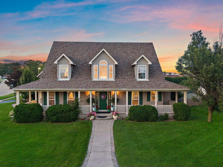 Property Photo: 120 Jack Dylan Drive IL 60140