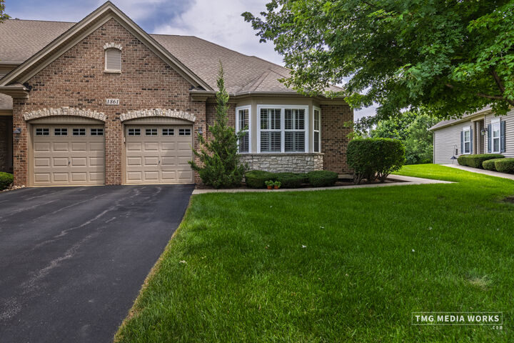 1861 Turtle Creek Drive  Aurora IL 60503 photo