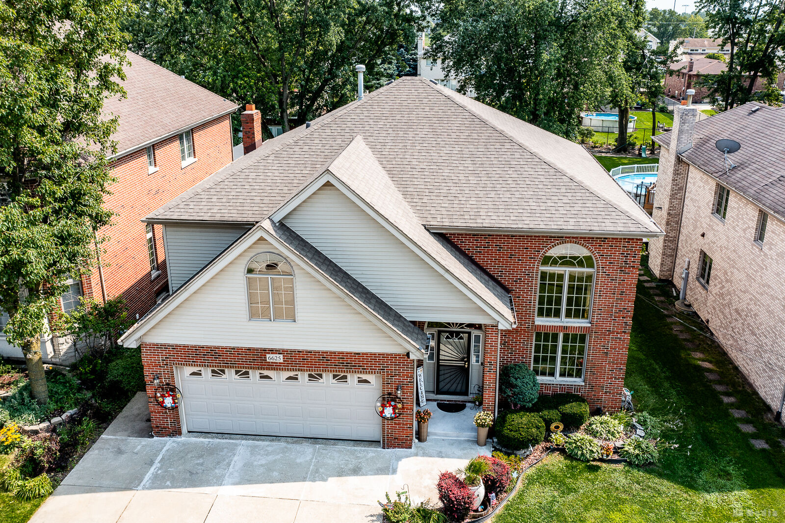 Property Photo: 6625 W 91st Place IL 60453