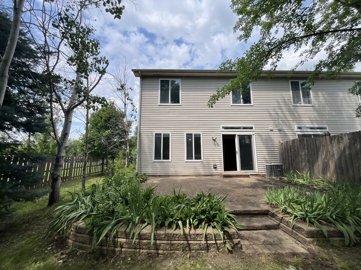 Property Photo:  2830 Alameda Court  IL 60564 