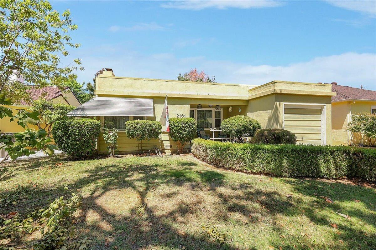 Property Photo: 2161 Stacia Way CA 95822