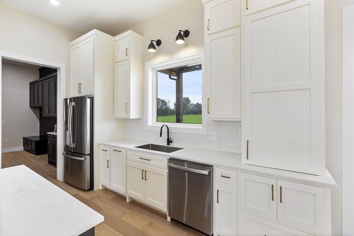 Property Photo:  188 Beartown Rd  TN 38469 