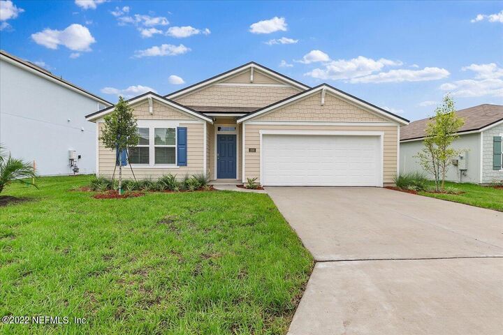 Property Photo: 350 Jarama Circle FL 32084