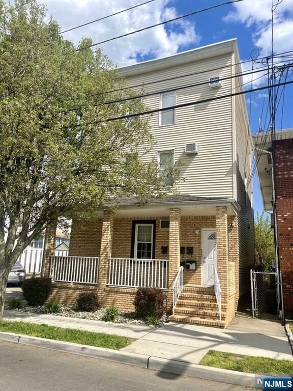 Property Photo:  122 Clinton Place 1  NJ 07073 