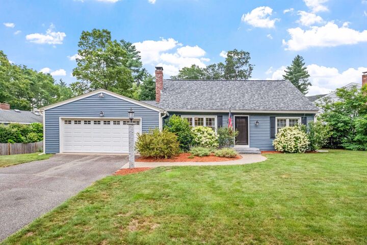 Property Photo:  18 Dunbarton Drive  NH 03063 