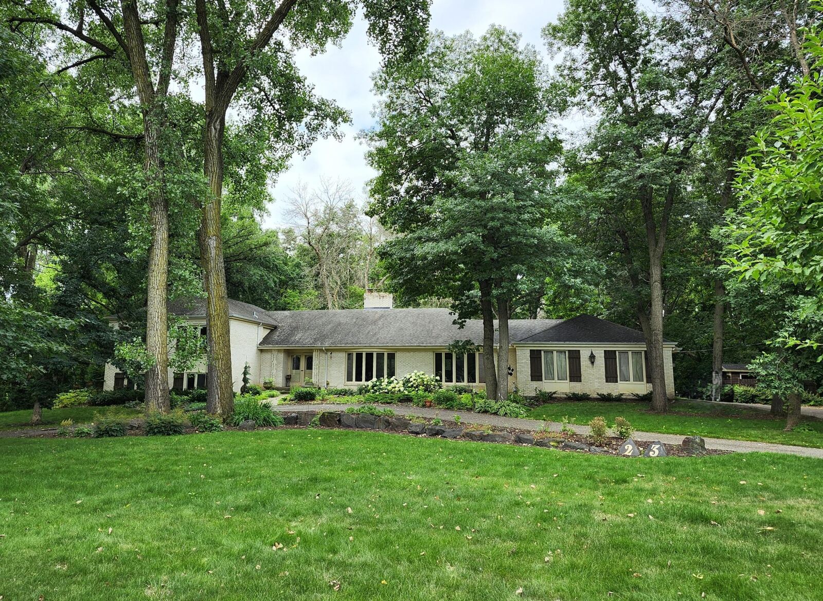 Property Photo:  23 Evergreen Road  MN 55127 
