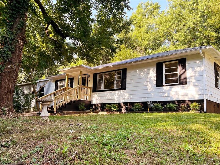 Property Photo: 510 N Spruce Street AR 72601