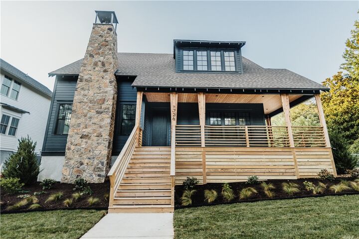 1726 W Markham Road  Fayetteville AR 72701 photo