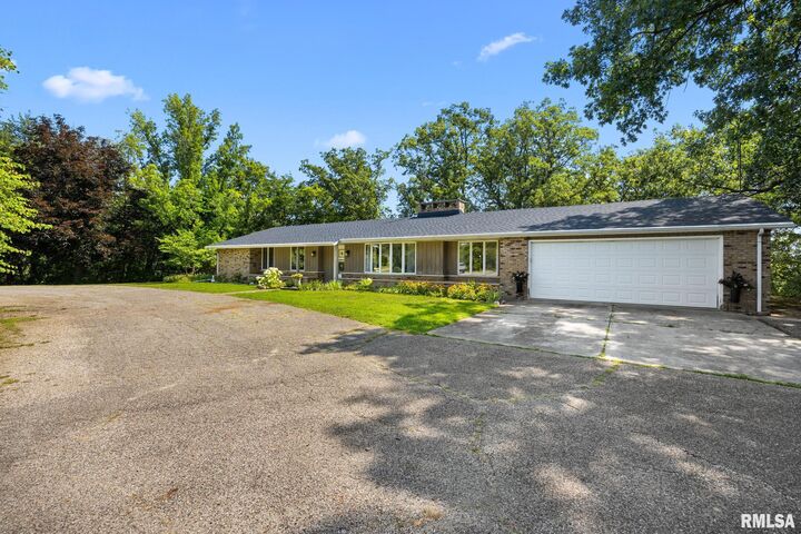 Property Photo:  284 Grimm Road  IL 61729 