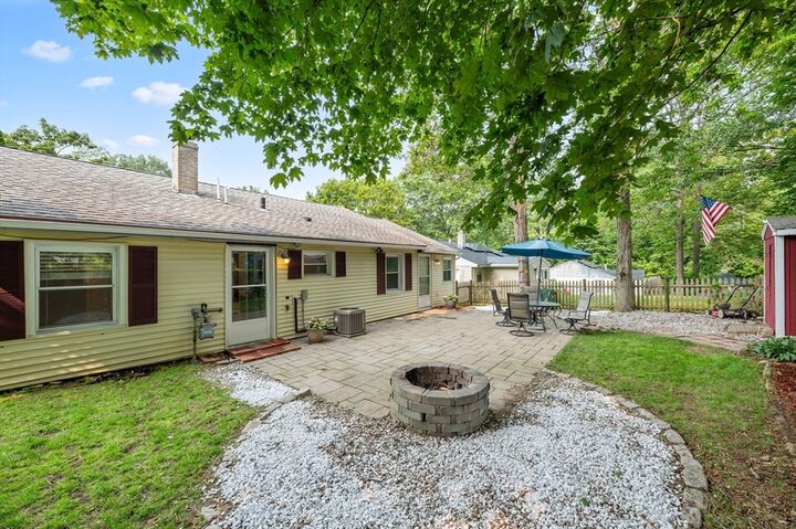 Property Photo: 10 Bainridge Rd MA 01602