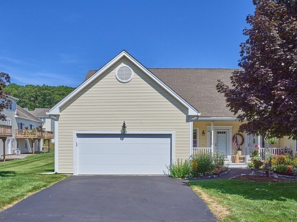 Property Photo:  103 Horne Way 103  MA 01527 