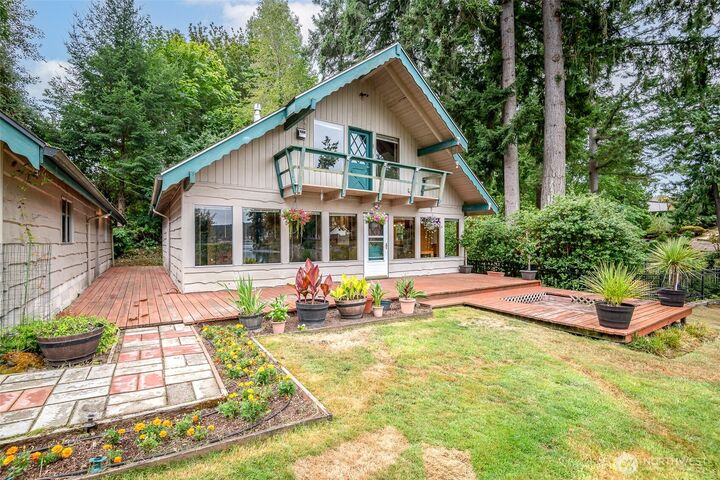 Property Photo:  408  7th Avenue  WA 98333 