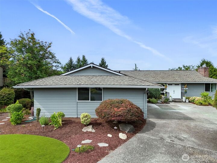 Property Photo:  13228 SE 247th Street  WA 98042 