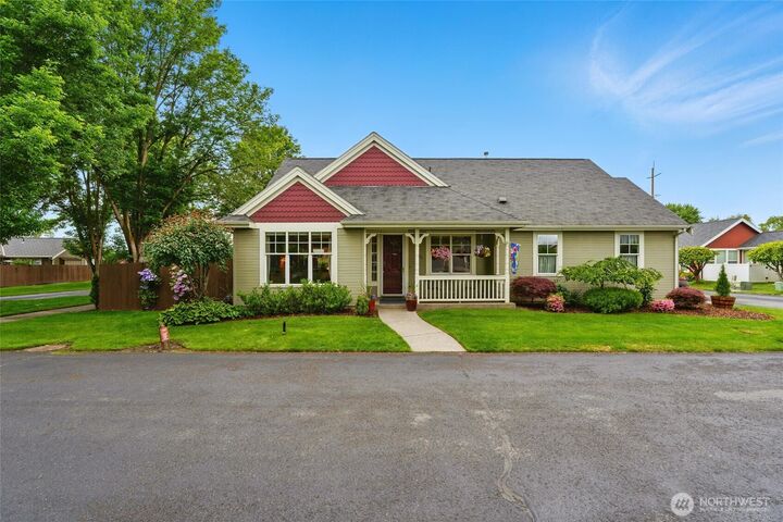 801 SE Larkspur Place  College Place WA 99324 photo