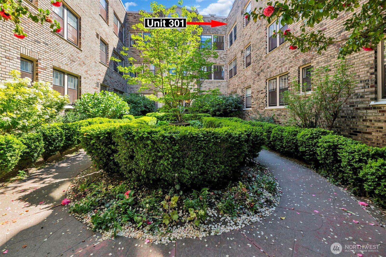 Property Photo:  1605 E Olive Street 301  WA 98122 