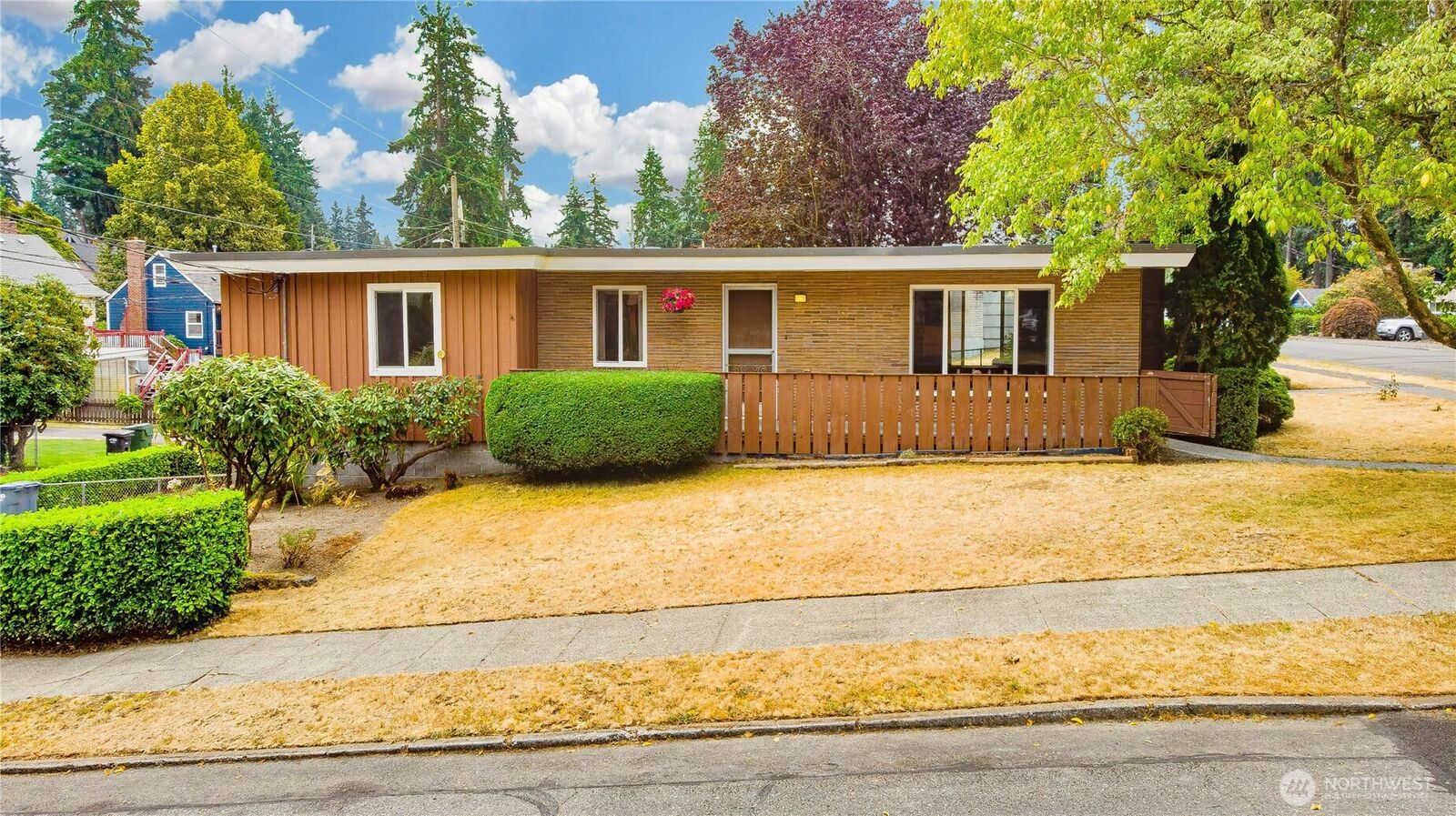 Property Photo:  301  Eldorado Avenue  WA 98466 