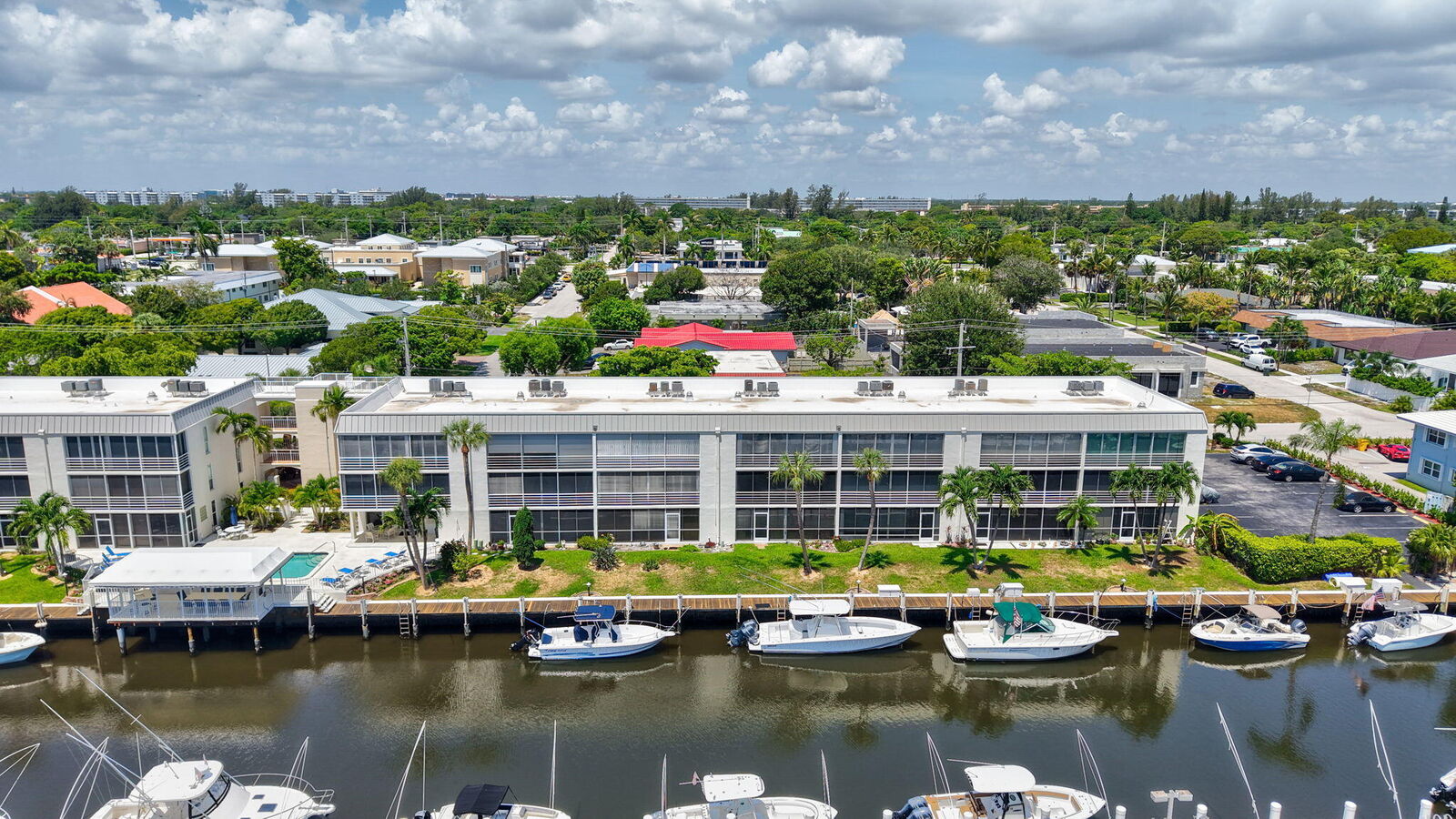 Property Photo:  5900 NE 7th Avenue 204N  FL 33487 