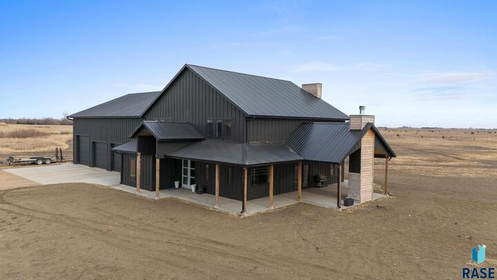 Property Photo: 27704 467th Ave SD 57039