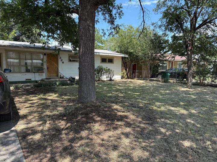 Property Photo: 326 Windham St TX 76903