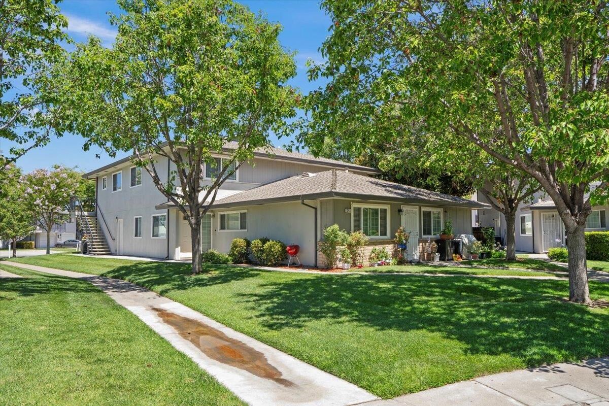 Property Photo: 1343 Scossa Avenue 4 CA 95118