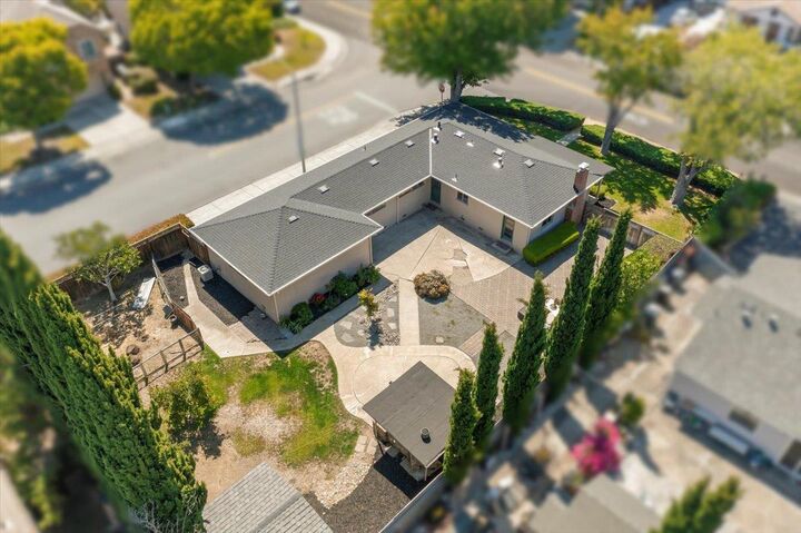 543 Crawford Drive  Sunnyvale CA 94087 photo
