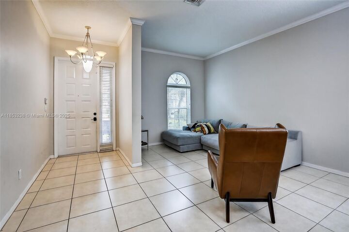 Property Photo: 19138 Stonebrook St FL 33332