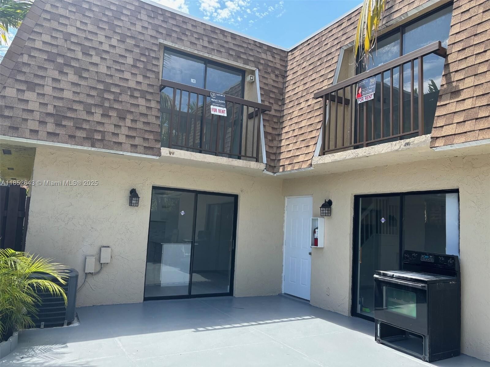 Property Photo: 6670 W 24th Ct 17-12 FL 33016