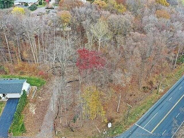 Property Photo:  2 Ferncliff Drive  CT 06119 