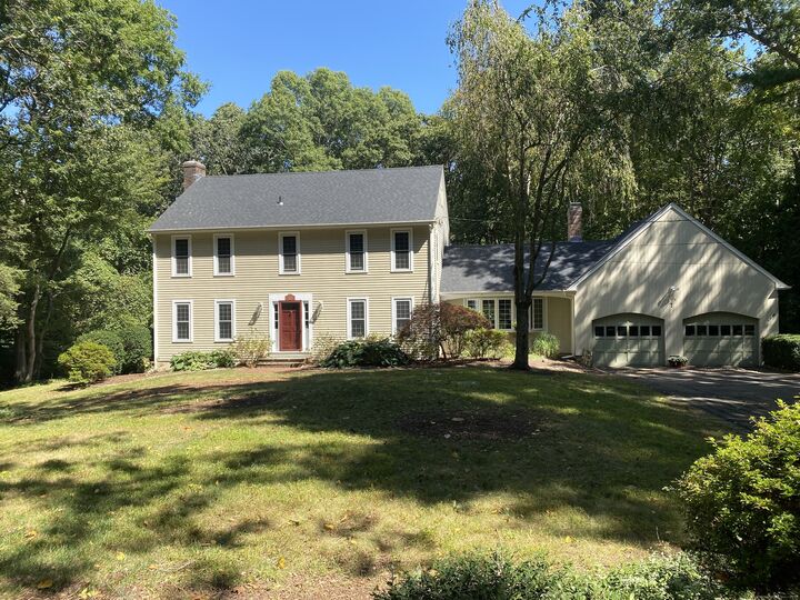 Property Photo:  23 Forest Hills Drive  CT 06443 