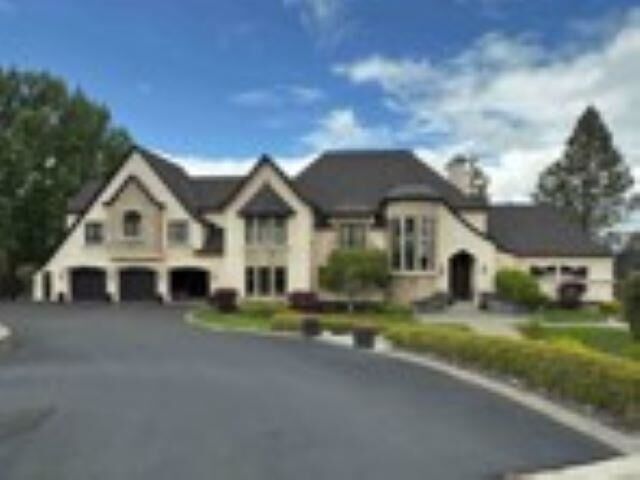 Property Photo:  2406 S Thierman Ln  WA 99223 