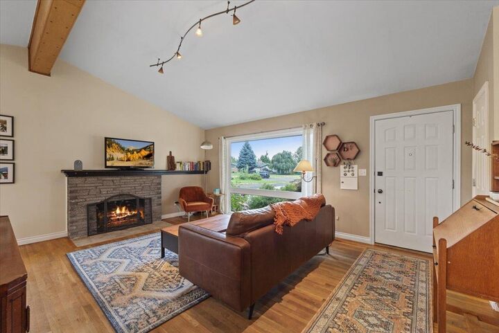 Property Photo:  1912 W Kiernan Ave  WA 99205 