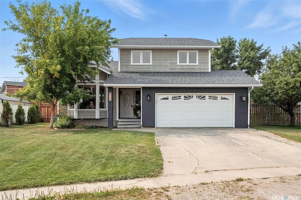 Property Photo:  219 Westview Place  SK S0K 0C0 