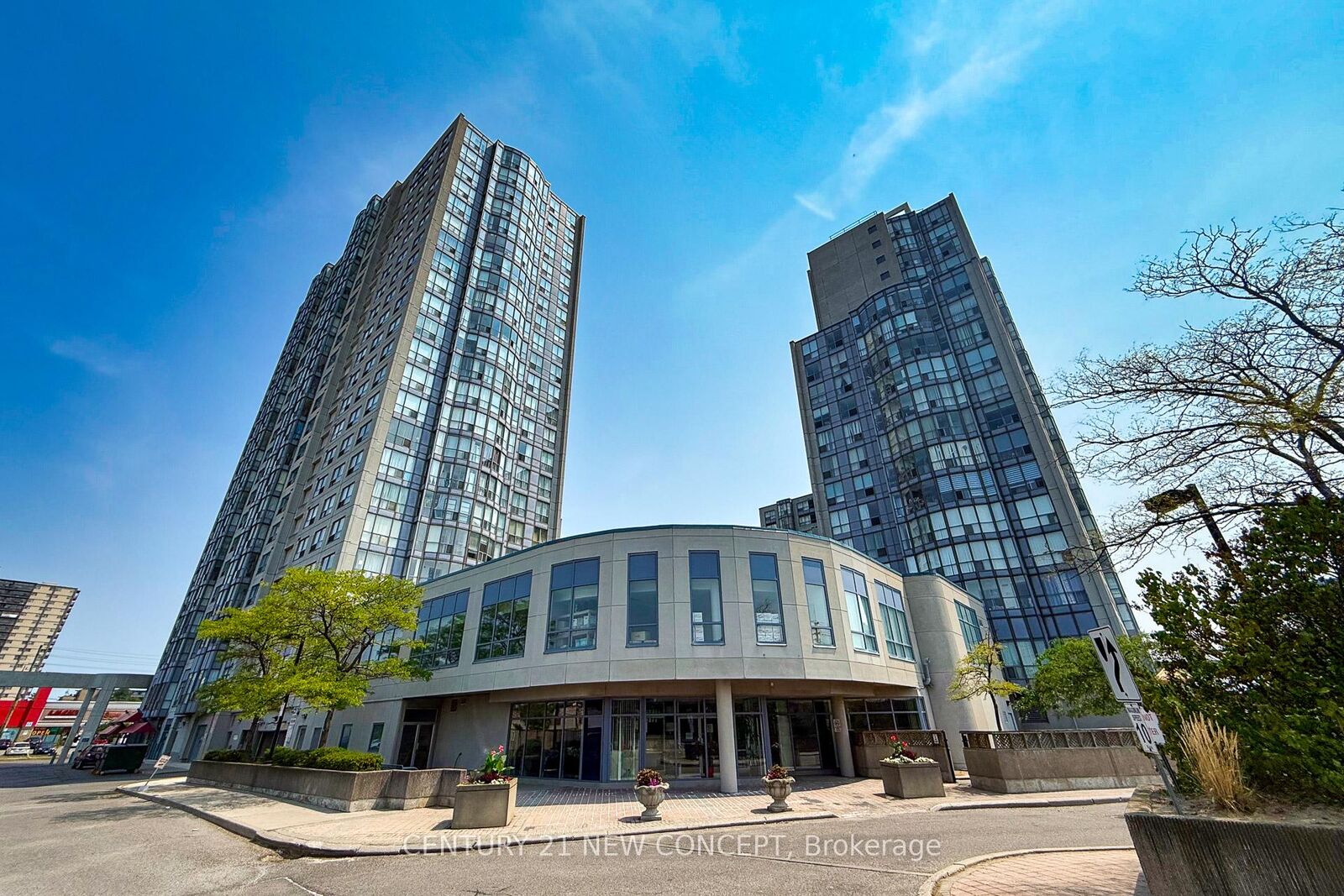 Photo de la propriété: 1470 Midland Avenue 1803 ON M1P 4Z4