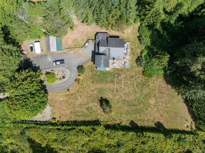Photo de la propriété:  B-610 Nimpkish Heights Rd  BC V0N 2R0 