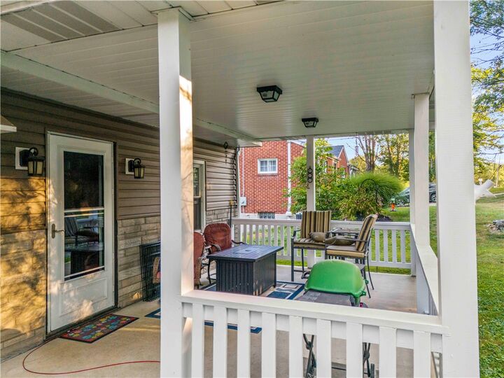 Property Photo:  412 Center Church Road  PA 15317 