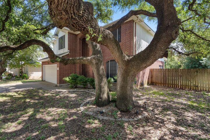 Property Photo: 1805 Gray Oak Drive TX 78681