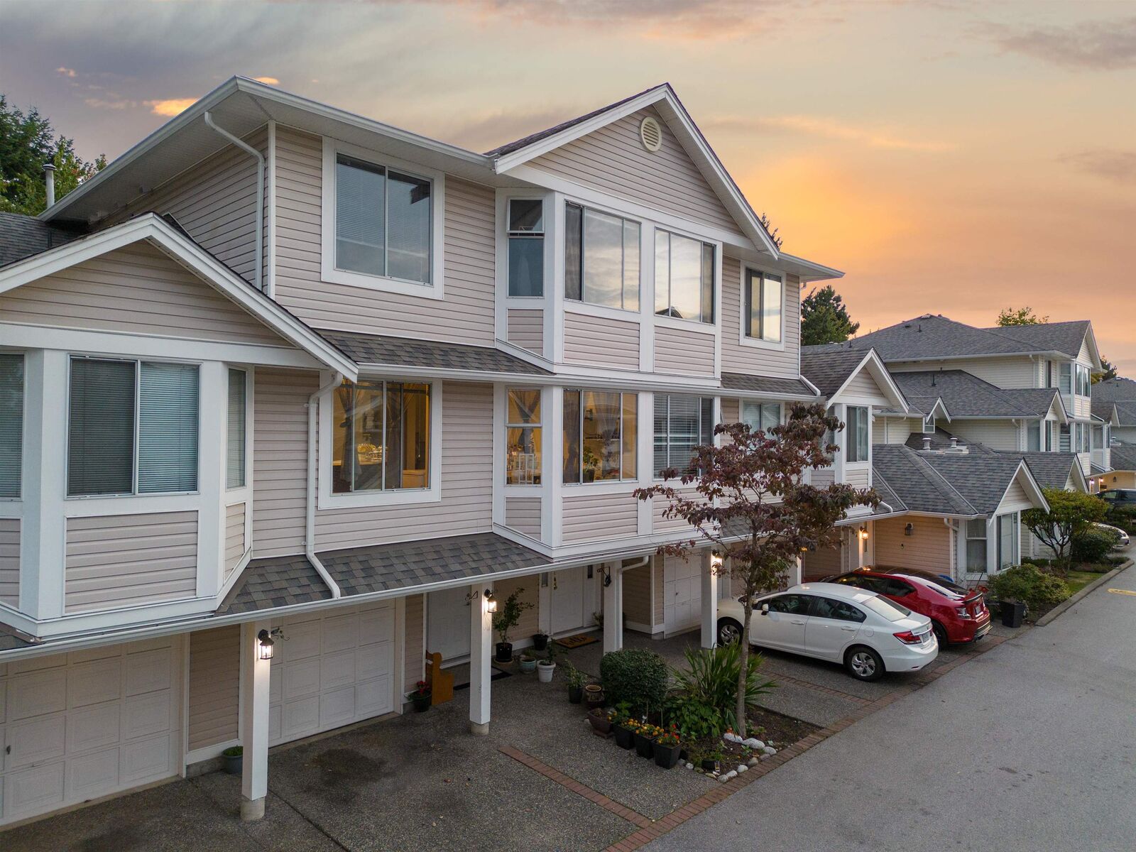 Property Photo: 7955 122 Street 31 BC V3W 4T4