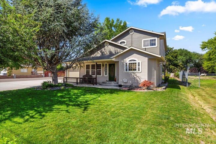 Property Photo:  2620 Meadow Ave  ID 83605 