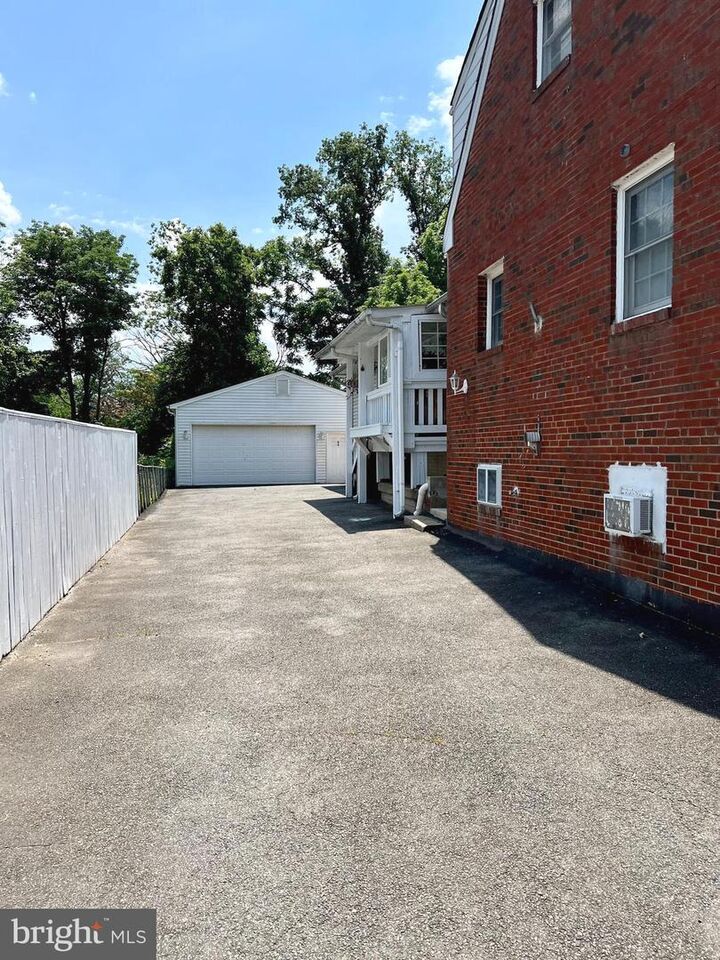 Property Photo: 6314 Washington Boulevard VA 22205