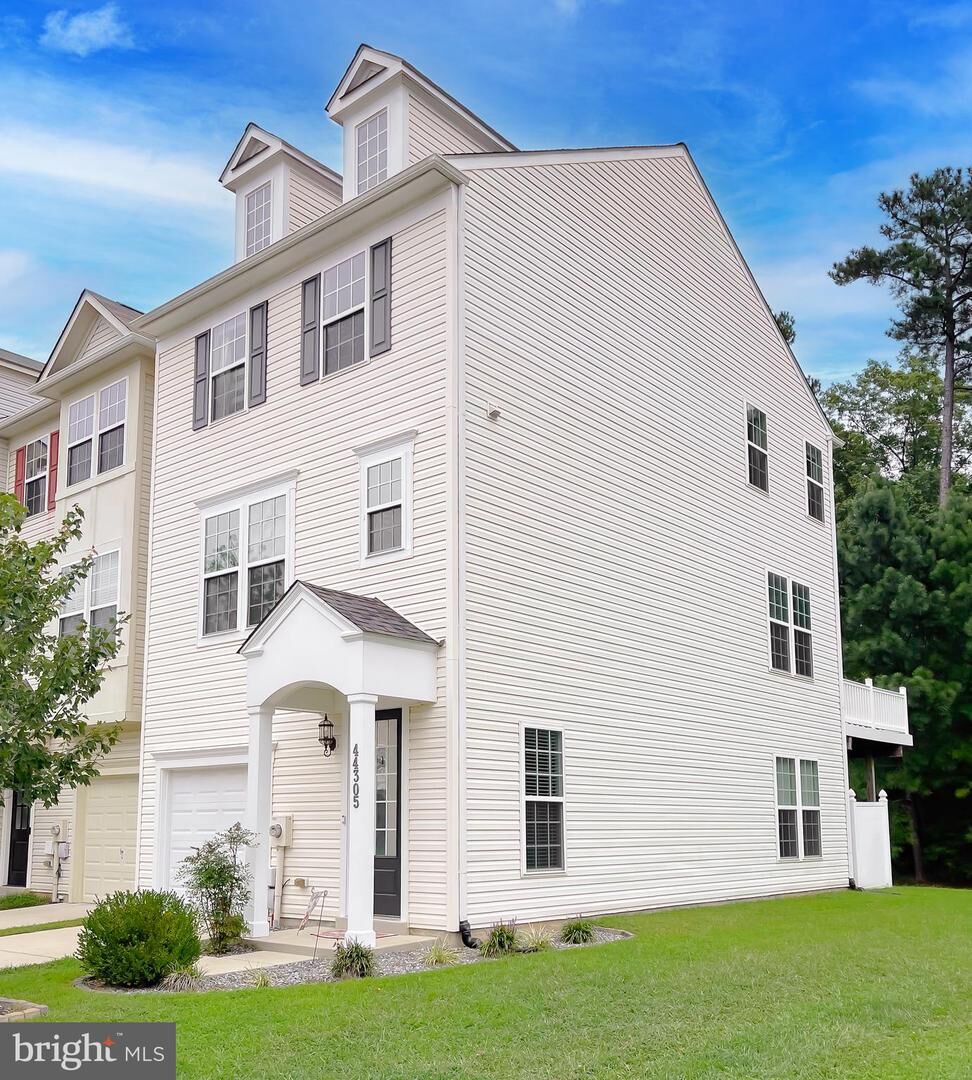 Property Photo: 44305 Ocelot Way MD 20619
