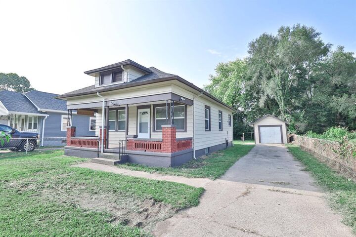 Property Photo: 512 Buena Avenue OH 45044