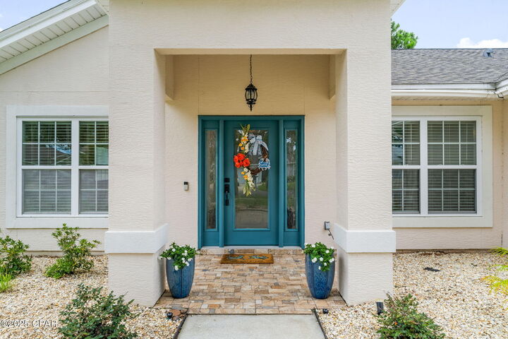 Property Photo:  107 Kensington Circle  FL 32413