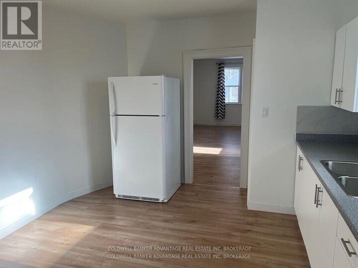 Property Photo:  832 King Street  ON L3K 4J5 