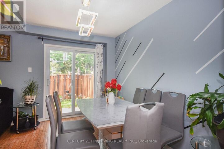 Property Photo: 2700 Battleford Road 34 ON L5N 2S7