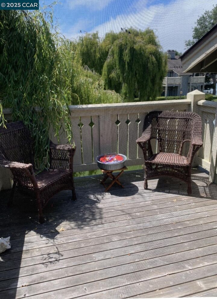 Property Photo:  150 Shoreline Ct  CA 94804 