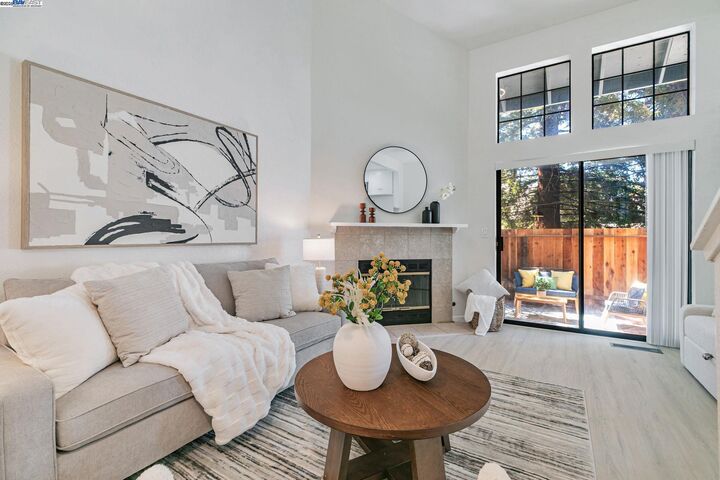 Property Photo: 636 Praderia Cir CA 94539