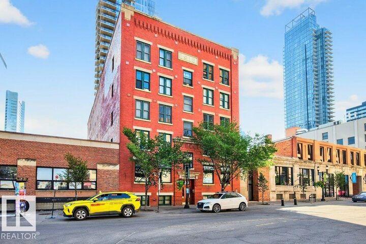 Photo de la propriété:  10249 104 Street NW 403  AB T5J 1B1 