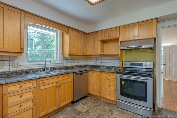 Photo de la propriété:  4 Lori Court  NB E2E 3J5 
