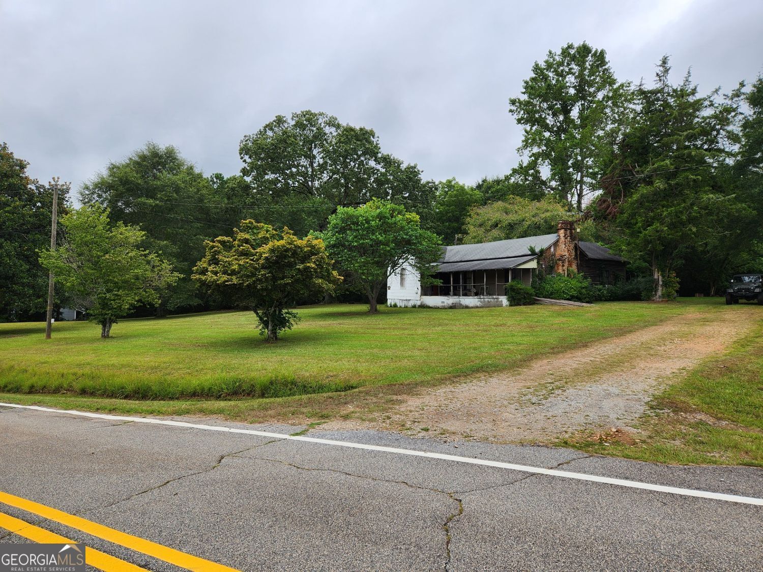 Property Photo: 1177 Davis Road GA 30116